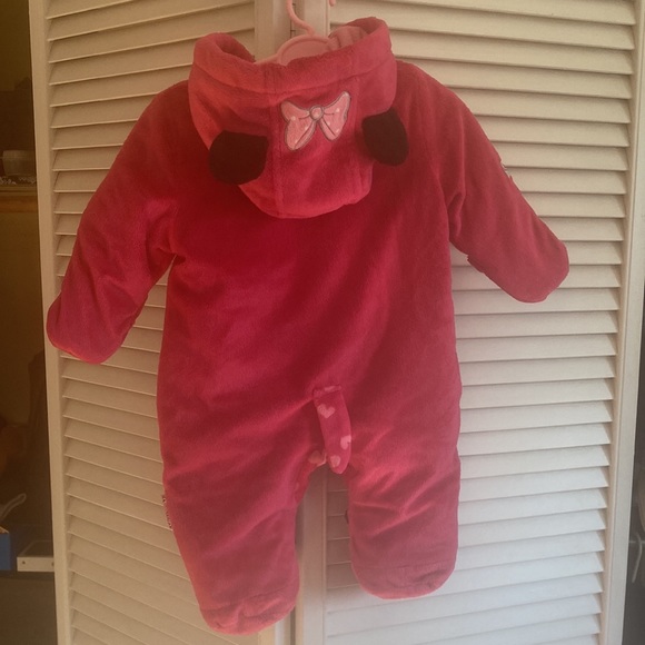 Newborn Disney Minnie Mouse Romper suit warm and snuggly - Picture 2 of 4